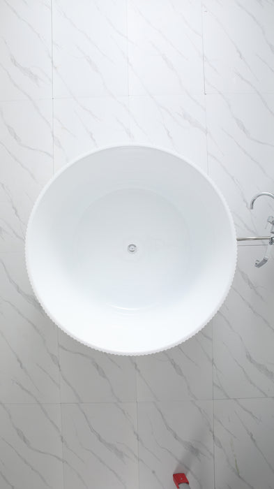 Como Groove Round White Free Standing Bath