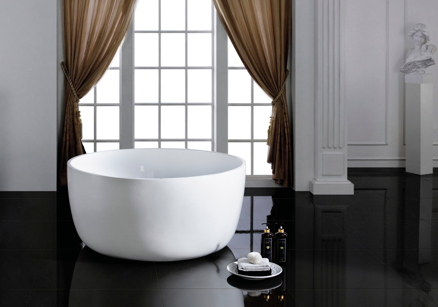Ronda 1350mm Gloss White Bath
